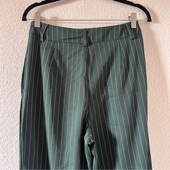Women’s Green Pin Striped Trousers Fits Medium Shein Casual Dressy preppy - Picture 6 of 8